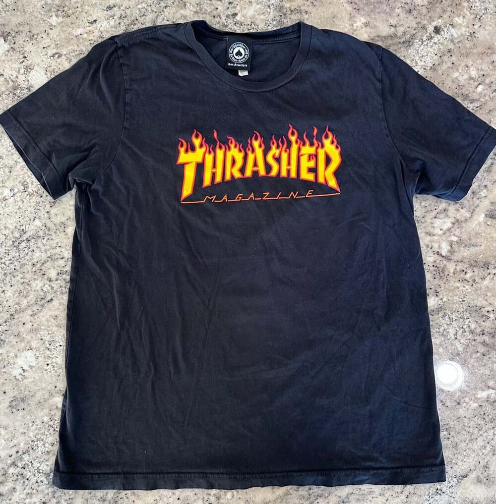 Thrasher Flame Logo T-Shirt Size L Black Skateboarding Tee